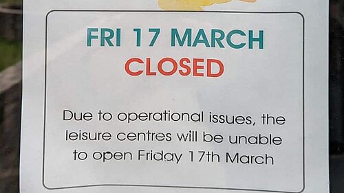 Sencio closed sign